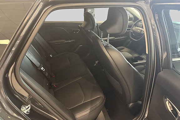 Kia K4 12 of 14