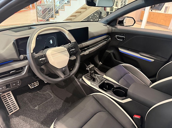 Kia K4 5 of 5