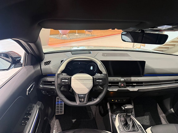 Kia K4 9 of 13