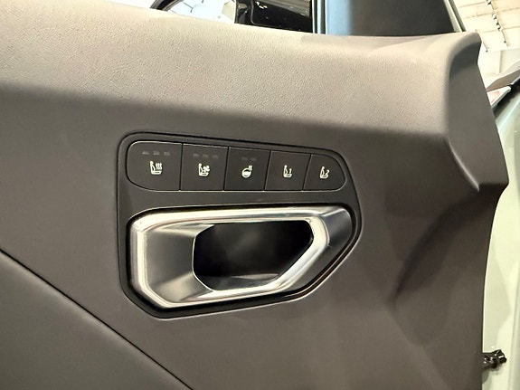 Kia K4 6 of 13