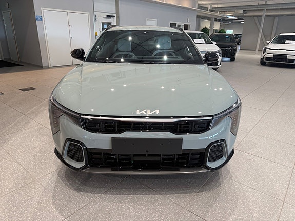 Kia K4 13 of 13