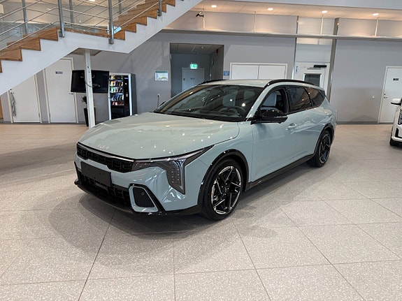 Kia K4