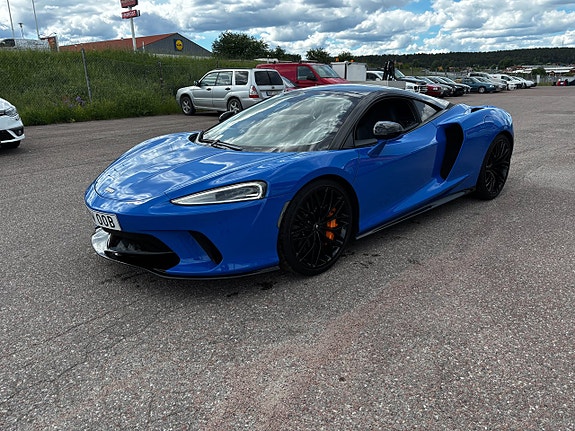 McLaren GT 2 of 5