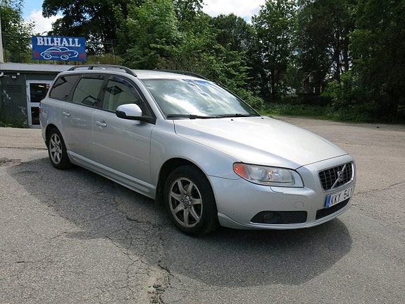 Volvo V70 6 of 24