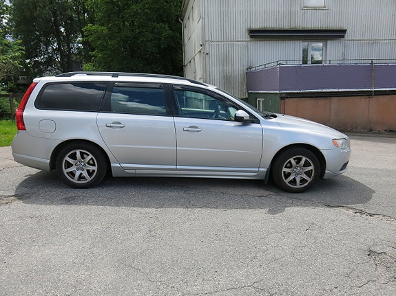 Volvo V70 5 of 5