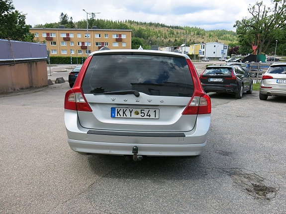 Volvo V70 7 of 24
