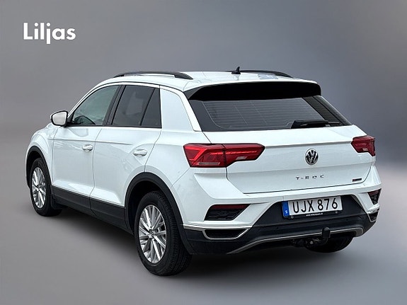 Volkswagen T-Roc 2 of 5
