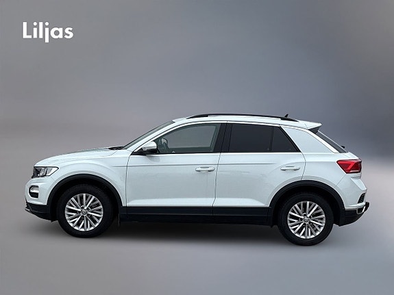 Volkswagen T-Roc 3 of 5