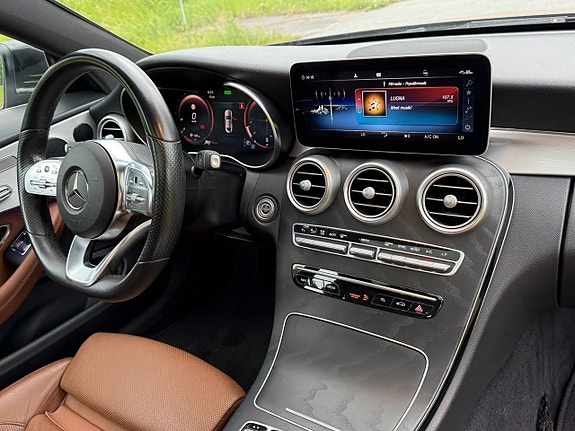 Mercedes-Benz C200 16 of 30