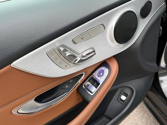 Mercedes-Benz C200 15 of 30