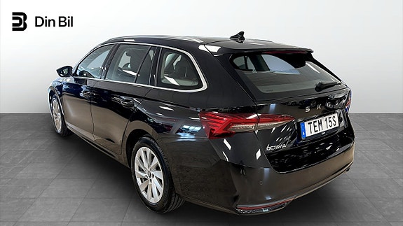 Skoda Octavia 3 of 5