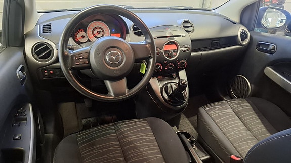 Mazda 2 2 of 20