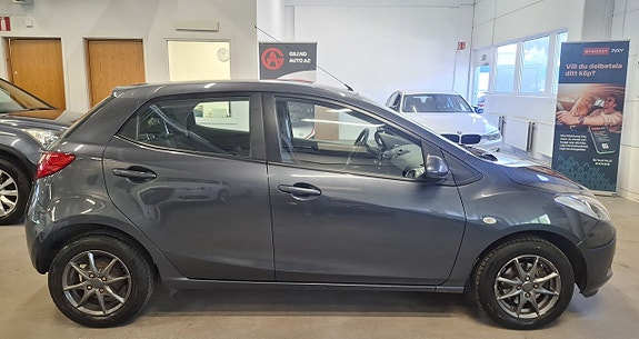 Mazda 2 6 of 20