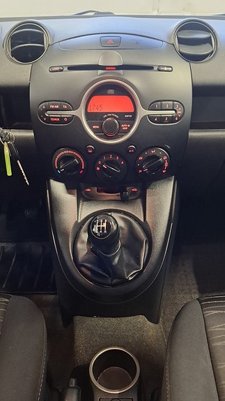 Mazda 2 20 of 20