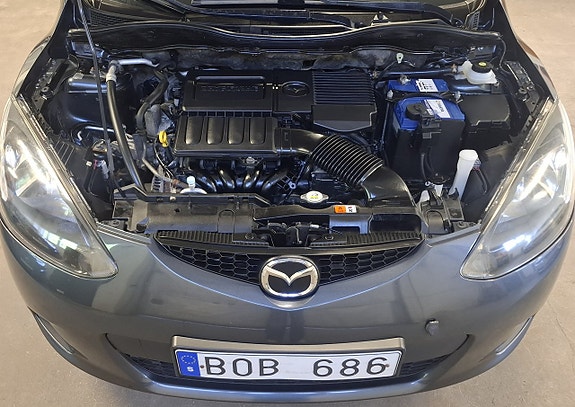 Mazda 2 16 of 20