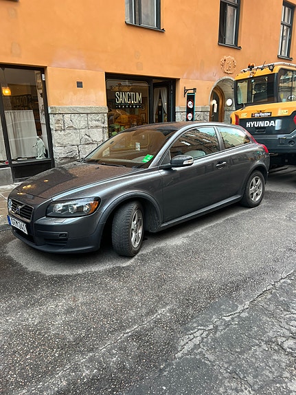 Volvo C30 2 of 5