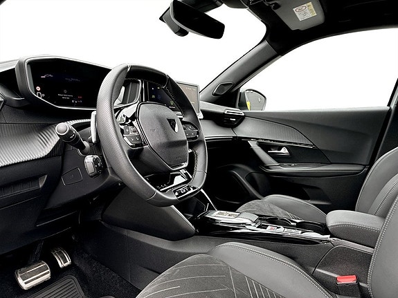 Peugeot 2008 5 of 5