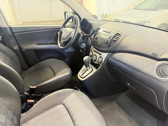 Hyundai i10 9 of 10
