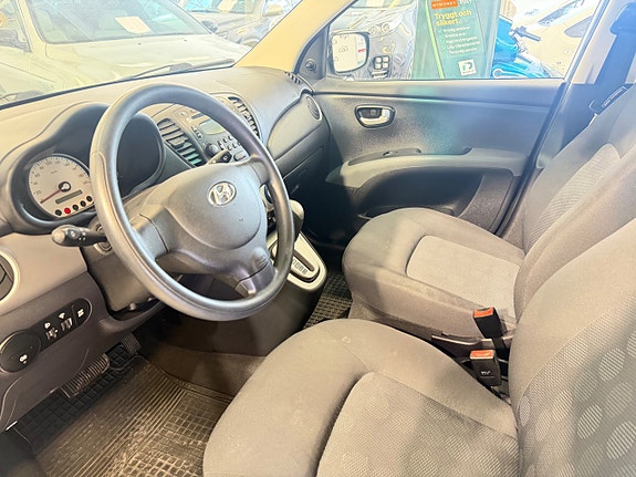 Hyundai i10 6 of 10