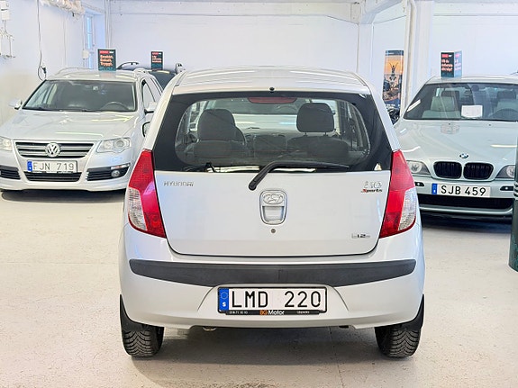 Hyundai i10 10 of 10