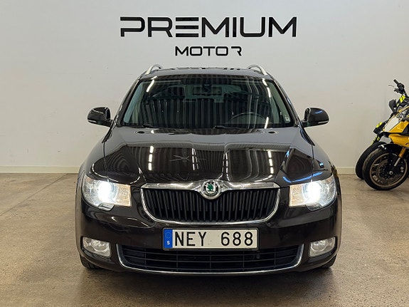Skoda Superb 3 of 5
