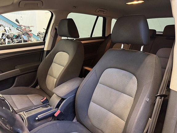 Skoda Superb 11 of 18