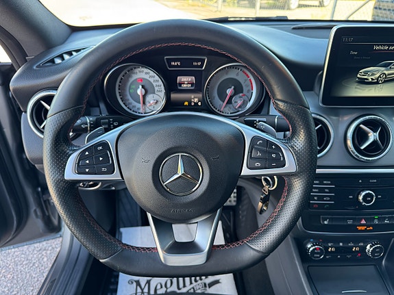 Mercedes-Benz CLA200 12 of 20