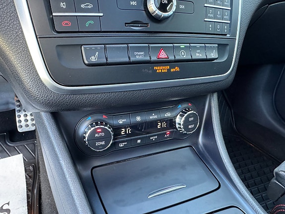 Mercedes-Benz CLA200 14 of 20