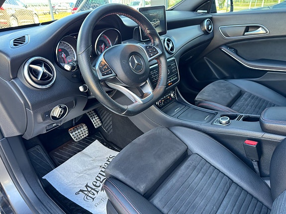 Mercedes-Benz CLA200 10 of 20