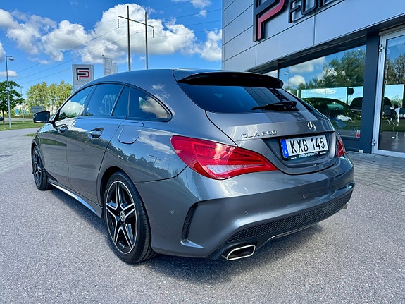 Mercedes-Benz CLA200 3 of 5