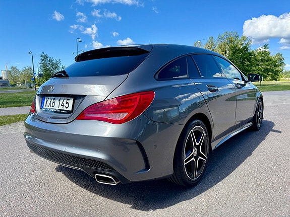 Mercedes-Benz CLA200 4 of 5