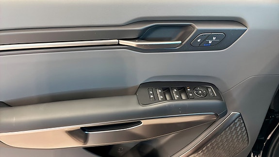 Kia EV9 11 of 16