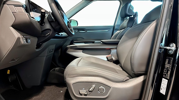 Kia EV9 13 of 16