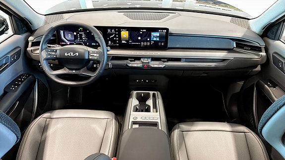 Kia EV9 4 of 16