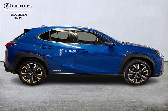 Lexus UX250h 5 of 5