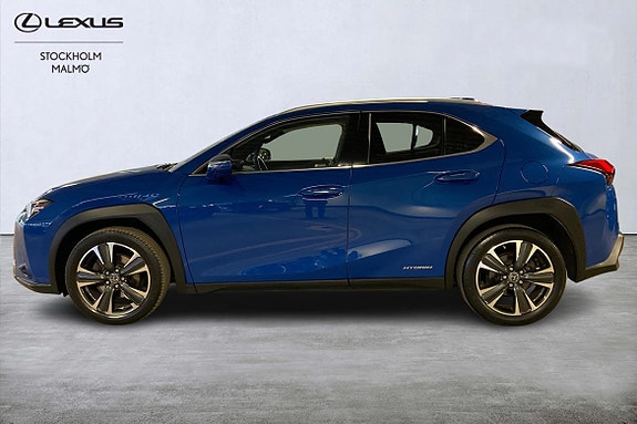 Lexus UX250h 2 of 5