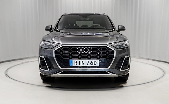 Audi Q5 2 of 5