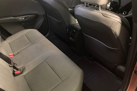 Lexus RZ300e 10 of 22