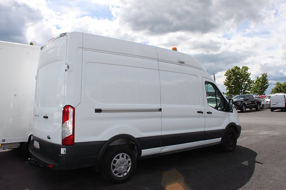 Ford Transit 6 of 12