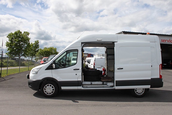 Ford Transit 3 of 5