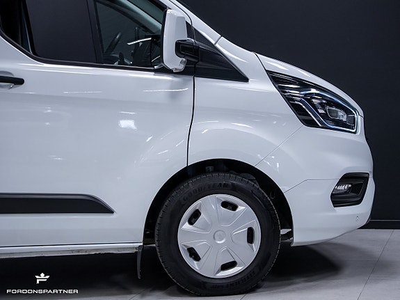 Ford Transit Custom 9 of 30