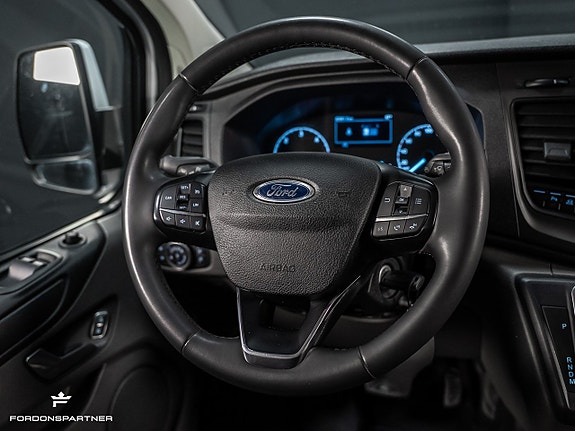 Ford Transit Custom 18 of 30