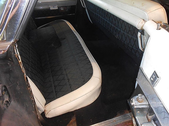 Cadillac Deville 13 of 24