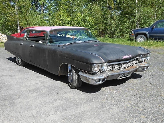 Cadillac Deville 4 of 24