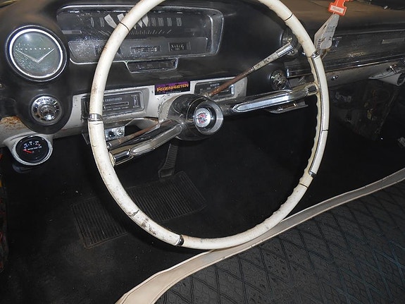 Cadillac Deville 9 of 24