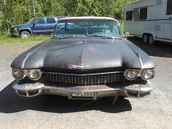Cadillac Deville 7 of 24