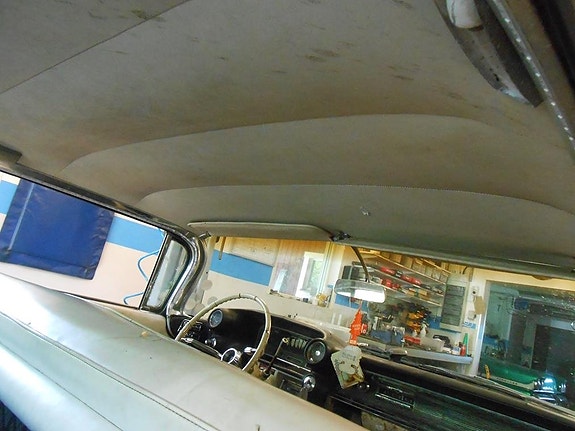 Cadillac Deville 18 of 24