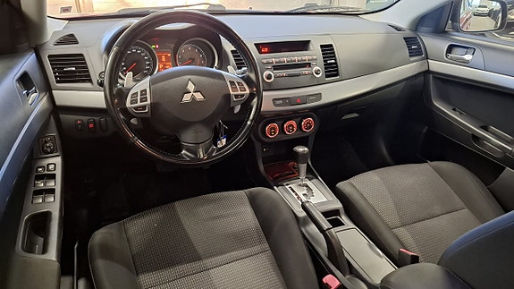 Mitsubishi Lancer 2 of 20