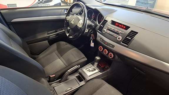 Mitsubishi Lancer 12 of 20