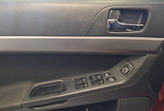 Mitsubishi Lancer 18 of 20